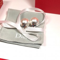 Обеци Christian Dior Tribales с бели перли и цветни диаманти във формата на звезда