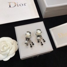 Christian Dior Tribales Diamonds Tassel Visuals Antique Silver Viss Obecks White Pearl Bižuteries Christian Dior Tribales Diamonds Tassel Visuals Antique Silver Viss Obecks White Pearl Bižuteries