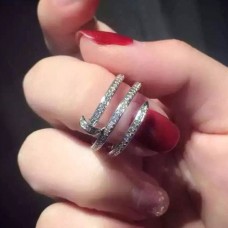 Пръстен с двоен нокът Cartier Juste Un Clou от бяло злато с диаманти