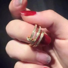 Пръстен с двоен диамант Cartier Juste Un Clou от жълто злато