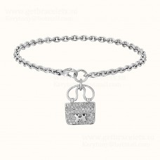 Гривна Hermes Constance Amulet от бяло злато с диаманти, тонирана цена във Великобритания