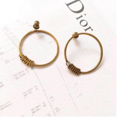 Обеци с висулка Dior Logo-Diamonds от жълт месинг, кръгли, с декорация в Париж