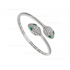 Гривна Bvlgari Serpenti от 18-каратово бяло злато с изумрудени очи и диаманти Pave