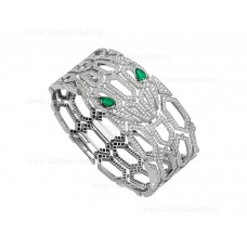 Гривна Bvlgari Serpenti Bangle от 18-каратово бяло злато с изумрудени очи и диаманти с пълно покритие