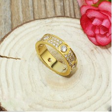 Пръстен Cartier Love от 18-каратово жълто злато с павирани диаманти и 6 големи диаманта