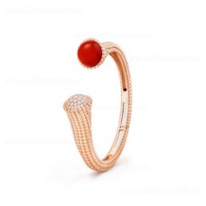 Гривна Van Cleef Arpels Perlee Couleurs от розово злато с диамант и карнеол