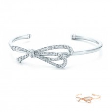 Сребърна гривна Tiffany с панделка и бяло позлатени диаманти