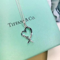 Висулка Tiffany Paloma Picasso с верижка във формата на сърце и любовно писмо