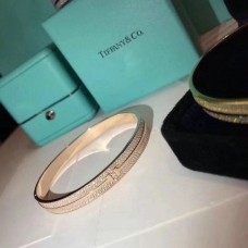 Гривна Tiffany T с две тънки панти и клонирани кристали, сребристо, розово/жълто злато за жени