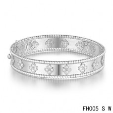 Гривна Van Cleef Arpels Perlee Clover от бяло злато с диаманти - малък модел