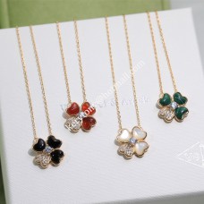 Висулка Van Cleef Arpels Cosmos Clip от розово злато с диамант бяло/червено/черно/зелено