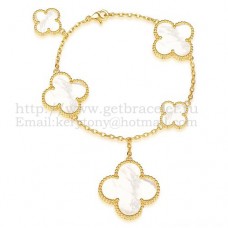 Гривна Van Cleef Arpels Magic Alhambra с 5 мотива, жълто злато и бял седеф