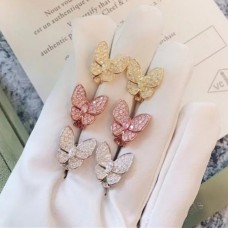 Обеци Van Cleef Arpels с две пеперуди и 70 диаманта в 3 цвята