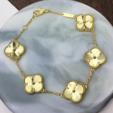 Гривна Van Cleef Arpels Alhambra с 5 мотива, гилош, жълто злато