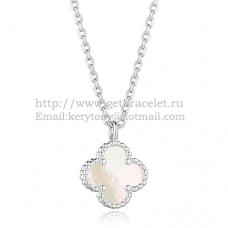Висулка Van Cleef Arpels Sweet Alhambra от бяло злато с бял седеф 9 мм